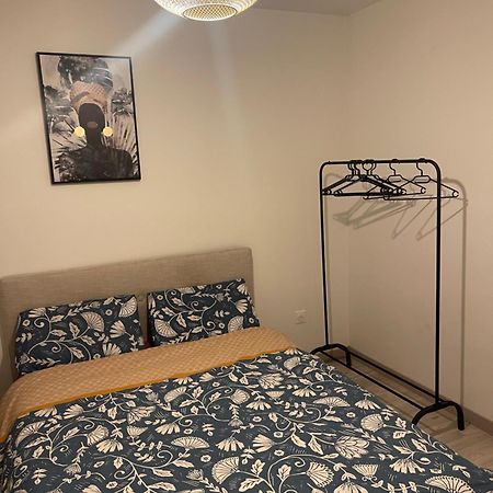 Appartement Cosy Et Bien Equipe نانتير المظهر الخارجي الصورة